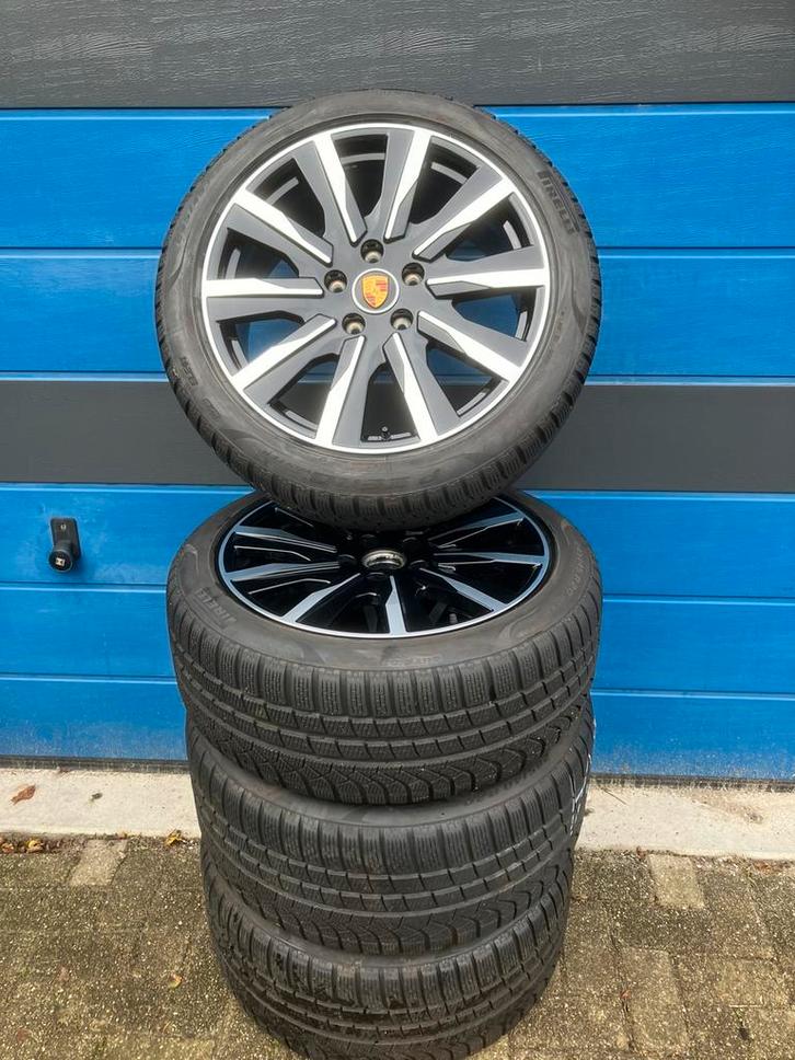 20 inch originele Porsche Taycan velgen met winterbanden, Auto-onderdelen, Banden en Velgen, Banden en Velgen, Winterbanden, 20 inch