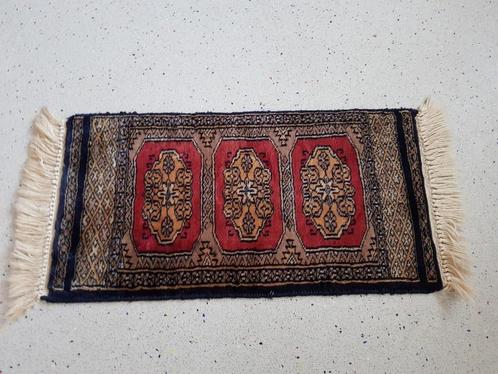 perzisch lopertje klassiek 66 x 29 cm, Huis en Inrichting, Stoffering | Tapijten en Kleden, Gebruikt, Minder dan 50 cm, 50 tot 100 cm
