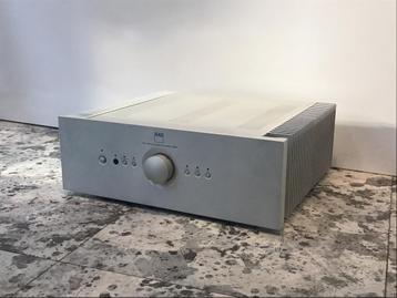 Diverse Stereo Versterkers beschikbaar voor biedingen