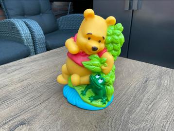 Zgan Disney Winnie the Pooh met kikker spaarpot 13cm met dop