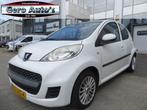 Peugeot 107 1.0-12V XS 5 deurs airco ,elec ramen ,cv, Voorwielaandrijving, Gebruikt, Met garantie (alle), 4 stoelen