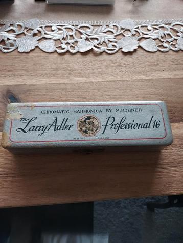 Zeldzaam LARRY ADLER PROFESSIONAL 16 CHR beschikbaar voor biedingen