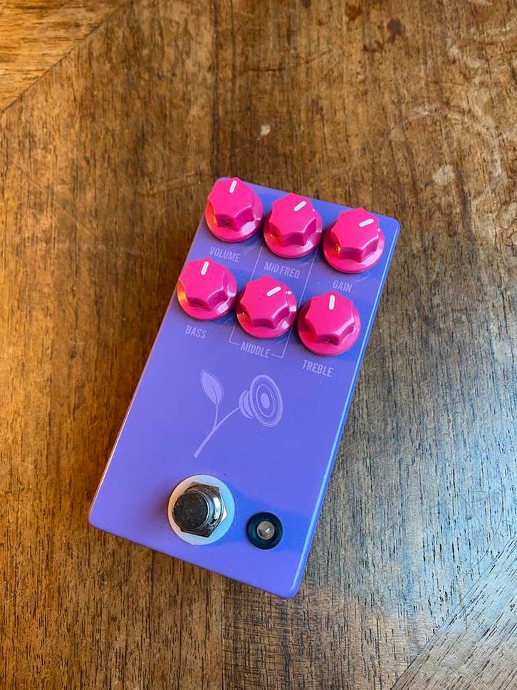 JHS Pedals Violet Purple Overdrive - Lari Basilio, Muziek en Instrumenten, Effecten, Zo goed als nieuw, Distortion, Overdrive of Fuzz