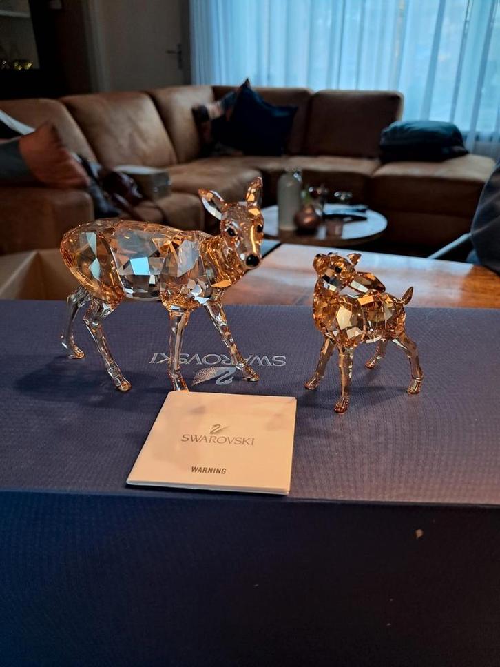 Swarovski Hert met Jong - Kristal met Doos, Verzamelen, Swarovski, Zo goed als nieuw, Ophalen of Verzenden