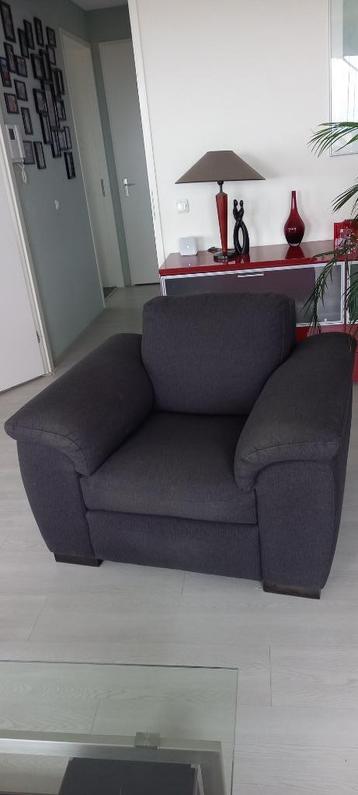 te koop zo goed als nieuwe fauteuil  beschikbaar voor biedingen