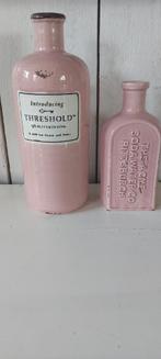 2 retro kruiken retro flessen oud roze woondecoratie  huis, Overige kleuren, Ophalen of Verzenden, Minder dan 50 cm, Glas