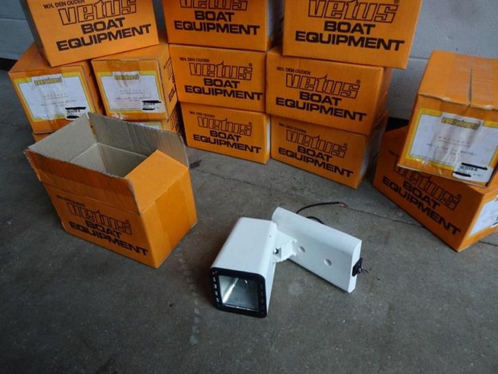 Vetus wand- plafondlamp/spot 12V nieuw, Watersport en Boten, Accessoires en Onderhoud, Nieuw, Ophalen