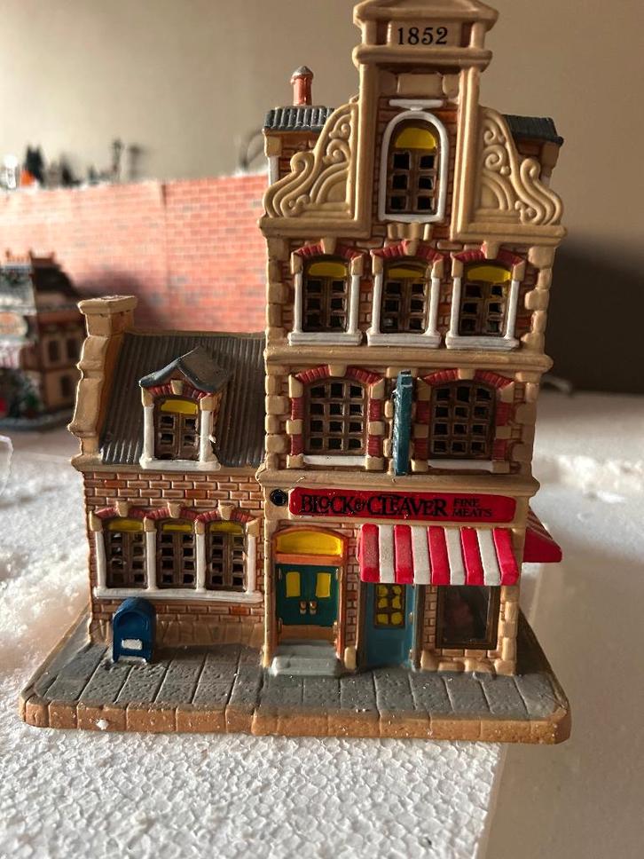 Lemax Block & Clever butcher shop, Diversen, Kerst, Gebruikt, Ophalen of Verzenden