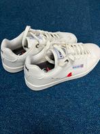 British knights  witte sneakers met hartje. Maat 39., Kleding | Dames, Schoenen, Wit, Ophalen of Verzenden, British knights, Sneakers of Gympen