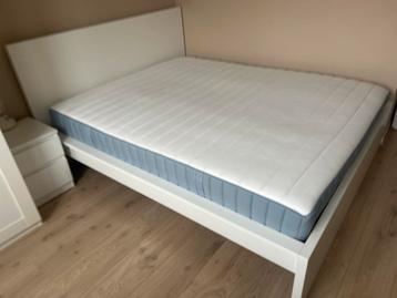 IKEA Malm bed + Valevag matras - afbeelding 1