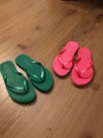 2 paar slippers  Primark maat 36 groen + roze, Kleding | Dames, Schoenen, Groen, Primark, Slippers, Ophalen of Verzenden