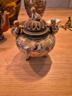 Oude Japanse wierookbrander, Ophalen