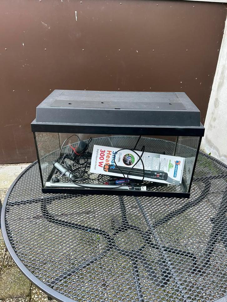 Mooi compleet Juwel aquarium met toebehoren en accessoires, Dieren en Toebehoren, Vissen | Aquaria en Toebehoren, Gebruikt, Leeg aquarium