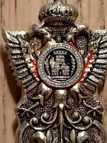 Vintage briefopener met kasteel, roofvogels kroontje beschikbaar voor biedingen