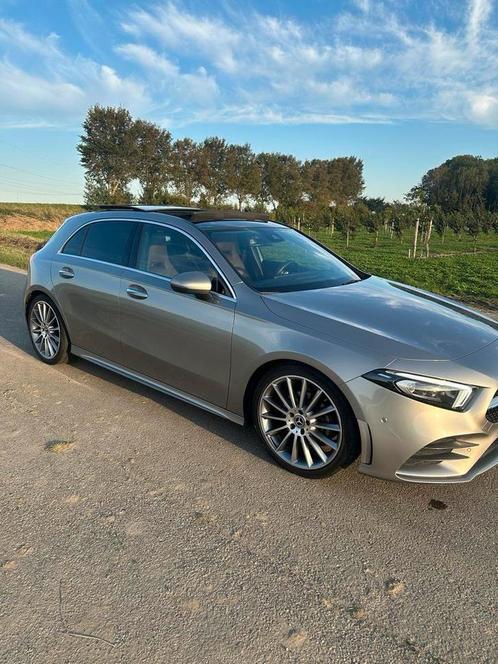 Mercedes-Benz A-Klasse A 180 136pk 7G-DCT 2019 Grijs, Auto's, Mercedes-Benz, A-Klasse, Achteruitrijcamera, Adaptive Cruise Control