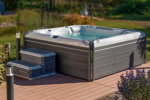 Wellis Everest Life Deluxe 5 pers spa/  jacuzzi, Tuin en Terras, Bubbelbaden en Hottubs, Nieuw, Vast, Afdekzeil, Pomp, Verzenden