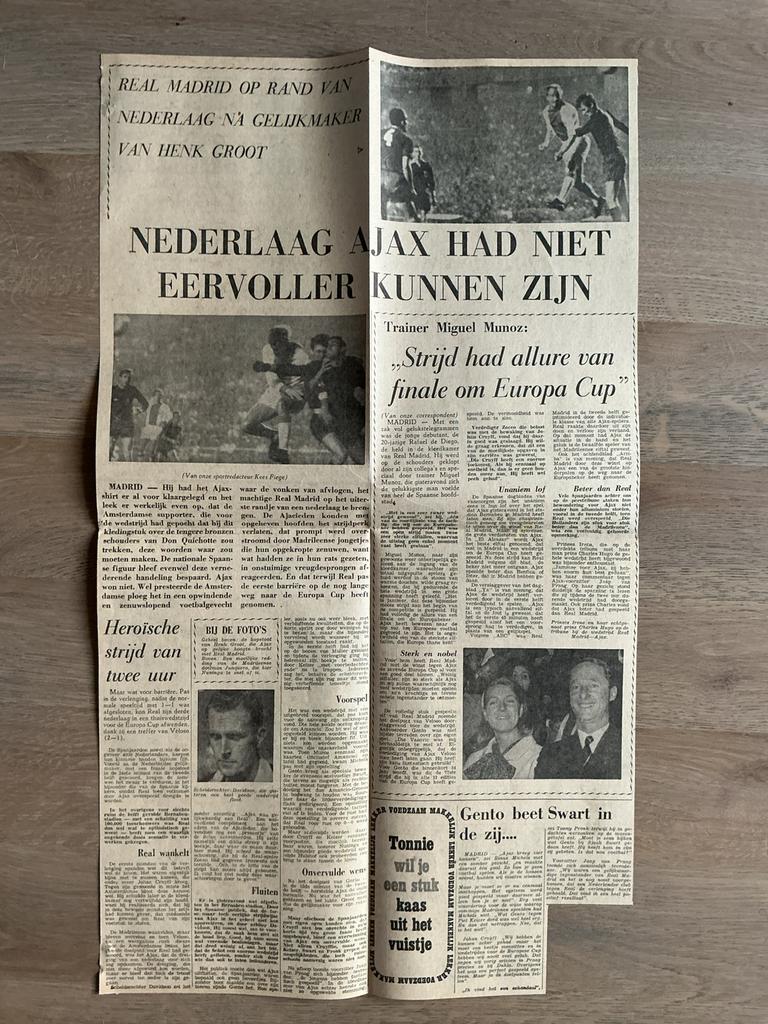 Voetbal krantenartikel Real Madrid Ajax oktober 1967, Ophalen of Verzenden, 1960 tot 1980, Knipsel(s)
