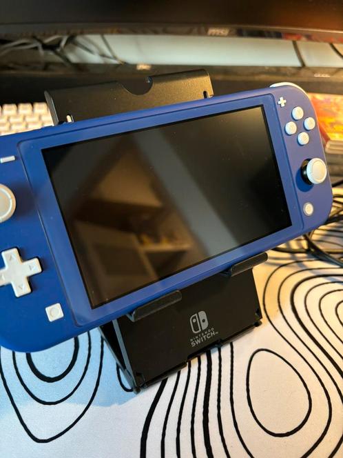 Nintendo switch lite blauw!, Spelcomputers en Games, Spelcomputers | Nintendo Switch Lite, Zo goed als nieuw, Overige kleuren