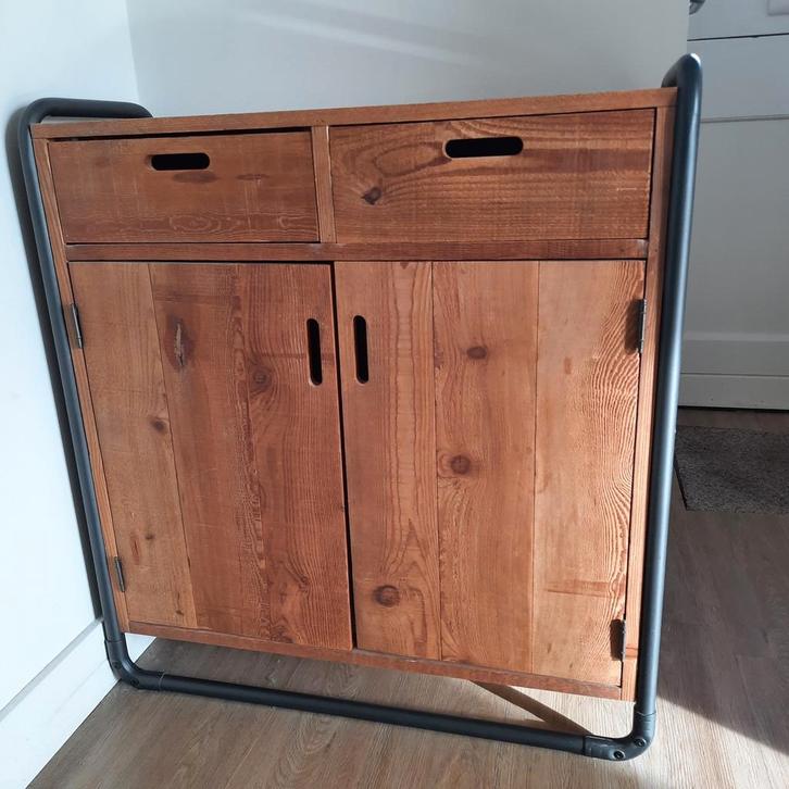 Robuust houten (gang) kastje., Huis en Inrichting, Kasten | Overige, Zo goed als nieuw, Ophalen