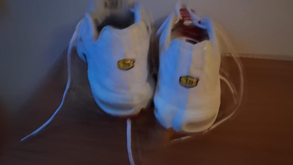Nike Air Max Plus TN schoenen, Kleding | Dames, Schoenen, Nike, Ophalen of Verzenden, Zo goed als nieuw, Wit