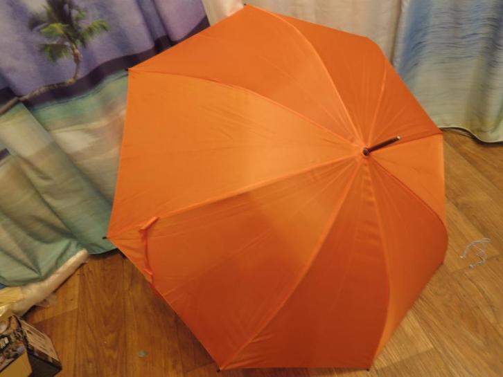 oranje paraplu gaat open bij druk op de knop, Sieraden, Tassen en Uiterlijk, Paraplu's, Gebruikt, Oranje, Ophalen