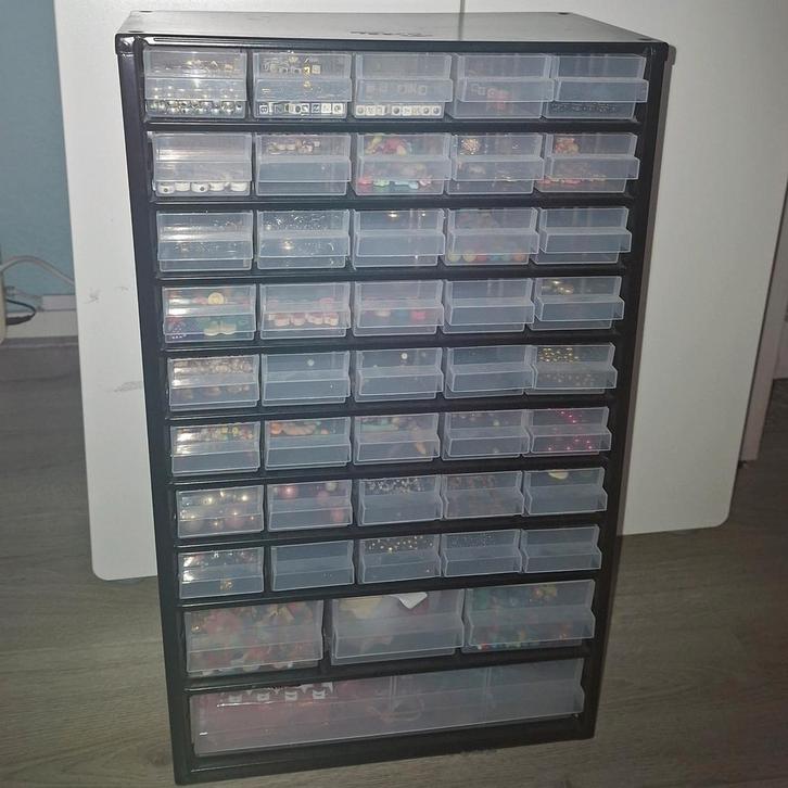 Kralen Complete Set, Hobby en Vrije tijd, Kralen en Sieraden maken, Zo goed als nieuw, Kraal, Ophalen of Verzenden