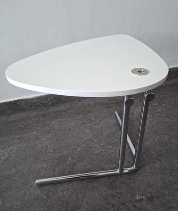 Tecta K22L retro design bijzettafel wit chroom buisframe beschikbaar voor biedingen