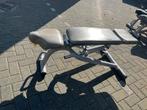 Technogym adjustable bench verstelbare bank ( nog 4 stuks ), Sport en Fitness, Fitnessmaterialen, Ophalen, Adjustable bench, Fitnessbank