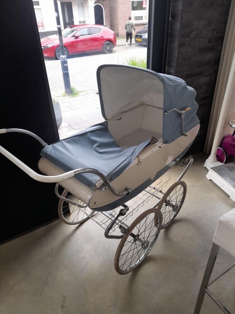 Vintage Kinderwagen - Klassiek en Stijlvol, Gebruikt, Luchtbanden, Ophalen of Verzenden, Kinderwagen