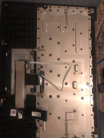 Laptop (hp?) toetsenbord keyboard en synapsis paneel beschikbaar voor biedingen