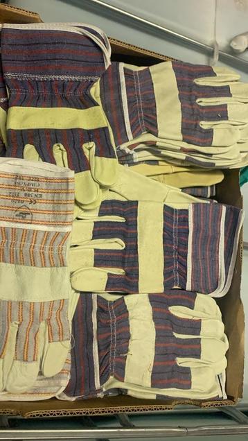 50 paar nieuwe werkhandschoenen   50 euro beschikbaar voor biedingen
