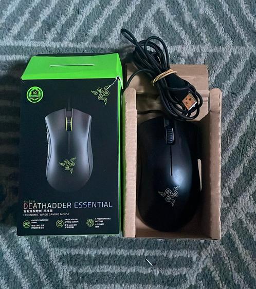 Razer deathadder chroma, Computers en Software, Muizen, Zo goed als nieuw, Ophalen of Verzenden
