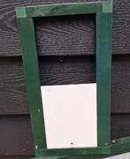 Voliere nachtluik naar binnenhok met automaat op licht/timer, Ophalen of Verzenden, Gebruikt, Metaal, Volière