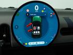 MINI 5-deurs C Favoured Trim | Pakket L |Elektrisch Panorama, Stof, Met garantie (alle), Origineel Nederlands, Bedrijf