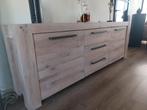 massief eiken dressoir, Huis en Inrichting, Ophalen, Met deur(en), Eikenhout, Zo goed als nieuw