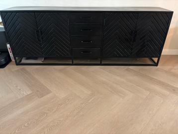Isa Visgraat Dressoir - Mangohout Zwart beschikbaar voor biedingen