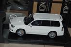 1:18 SUBARU FORESTER STI white 2007 DNA collectibles WRH, Verzenden, Zo goed als nieuw, Auto, Overige merken