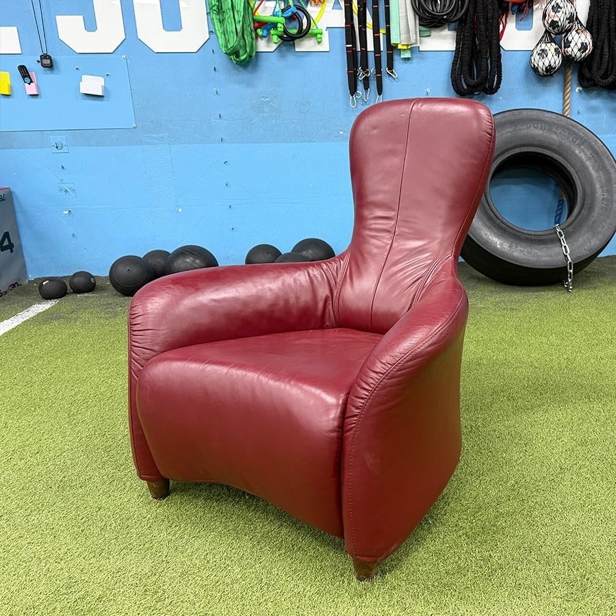 De Toekomst Bugatti Design Fauteuil – Luxe Dutch Design, Huis en Inrichting, Ophalen, Zo goed als nieuw, 50 tot 75 cm, Leer