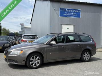 Volvo V70 2.5T 5 cilinder, Momentum Automaat beschikbaar voor biedingen
