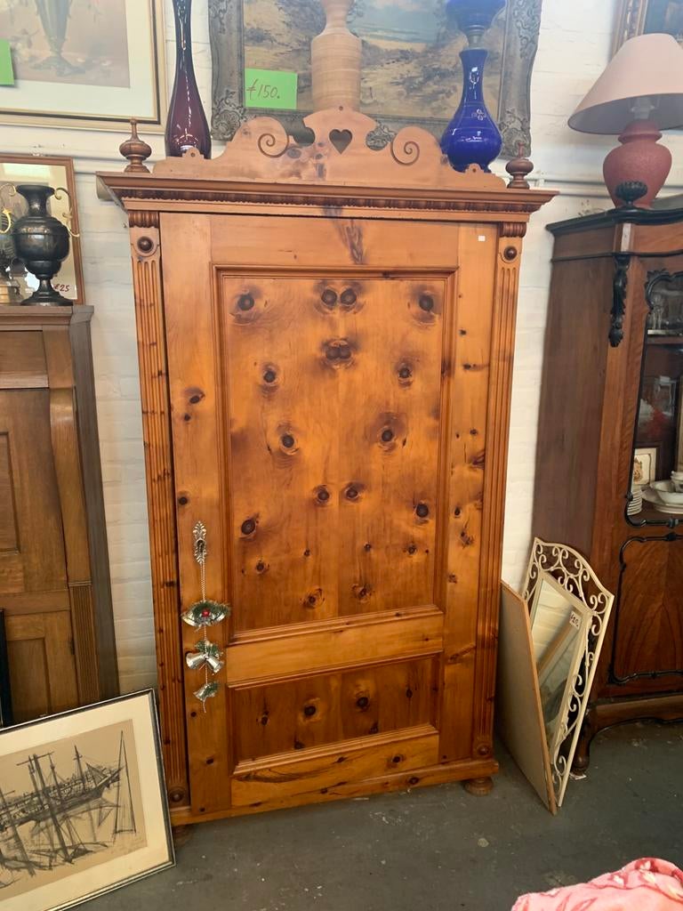 Kast brocante antieke Zwitserse grenen kledingkast, Antiek en Kunst, Antiek | Meubels | Kasten, Ophalen of Verzenden