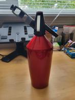 Rode spuitfles (Sparklet), Ophalen