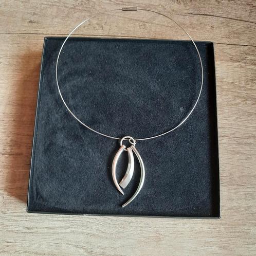Gave ketting met hanger, Sieraden, Tassen en Uiterlijk, Kettingen, Nieuw, Met hanger, Ophalen of Verzenden