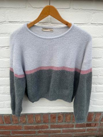 Pull & Bear zachte colorblock trui maat S - herfst winter beschikbaar voor biedingen