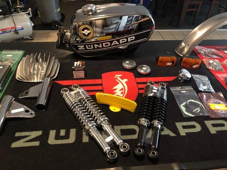 DIVERSE ZUNDAPP ONDERDELEN, Fietsen en Brommers, Brommeronderdelen | Zundapp, Nieuw, Koplamp, Ophalen of Verzenden