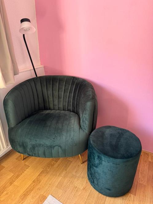 Donkergroene velvet fauteuil met poef, Huis en Inrichting, Fauteuils, Zo goed als nieuw, Stof, Ophalen