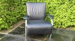 Molinari Accademia zwart leren fauteuil., Gebruikt, Ophalen of Verzenden, Design fauteuil, 50 tot 75 cm