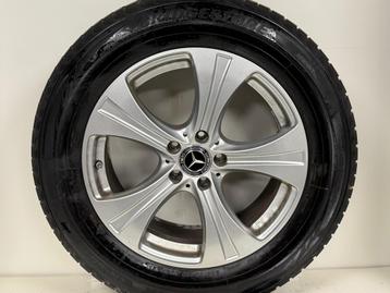 18 inch MB GLC winterset 235/60/18 gebruikt setprijs €299.- beschikbaar voor biedingen