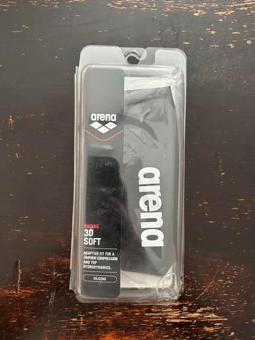 Arena 3D SOFT Swim Cap beschikbaar voor biedingen