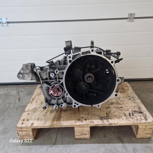 JEEP COMPASS VERSNELLINGSBAK / P05273278AD, Auto-onderdelen, Transmissie en Toebehoren, Jeep, Gebruikt, Ophalen of Verzenden