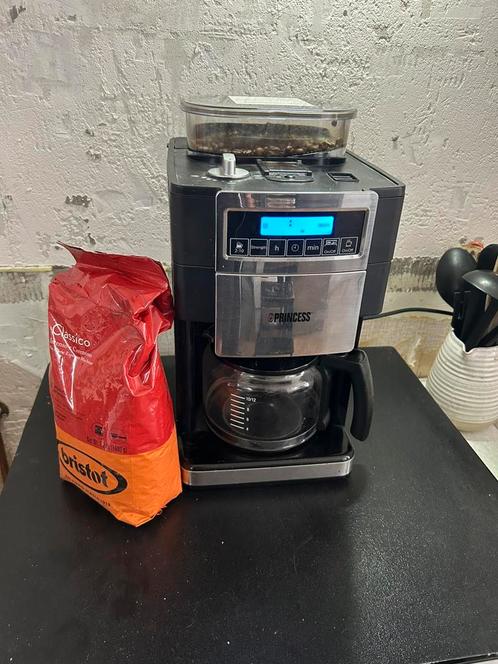 Princes bonen koffiezet apparaat + zak bonen, Witgoed en Apparatuur, Koffiezetapparaten, Gebruikt, Gemalen koffie, Koffiebonen
